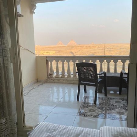 Pyramita Hotel Ghatati エクステリア 写真