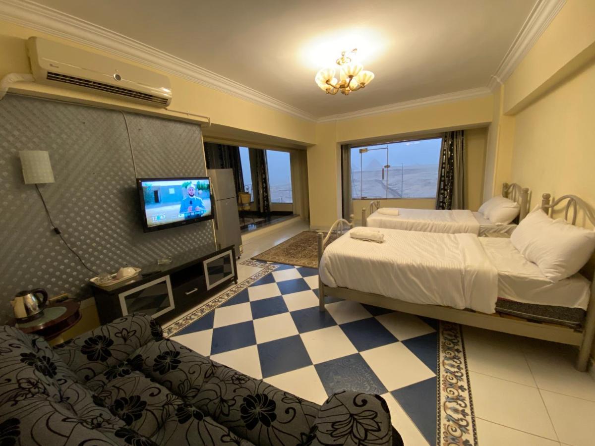 Pyramita Hotel Ghatati エクステリア 写真