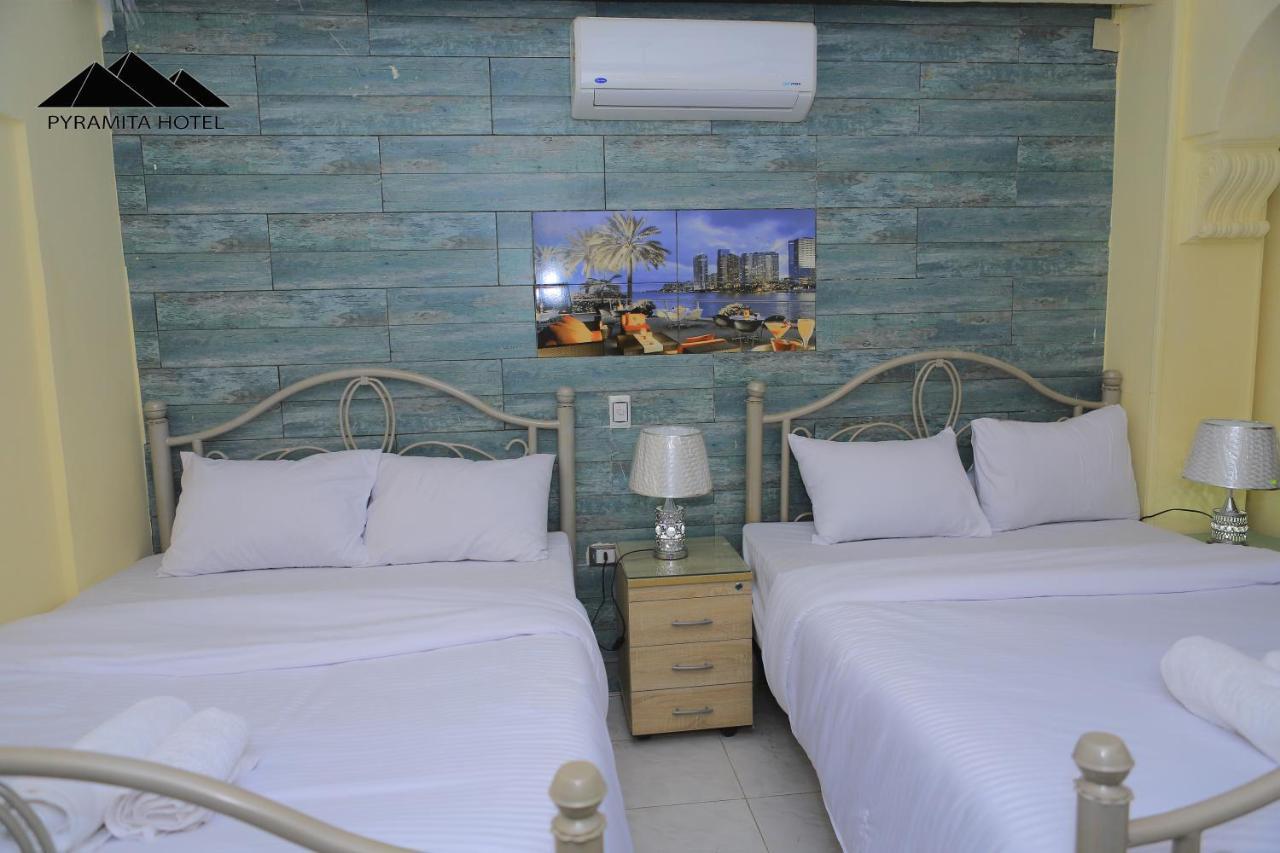 Pyramita Hotel Ghatati エクステリア 写真
