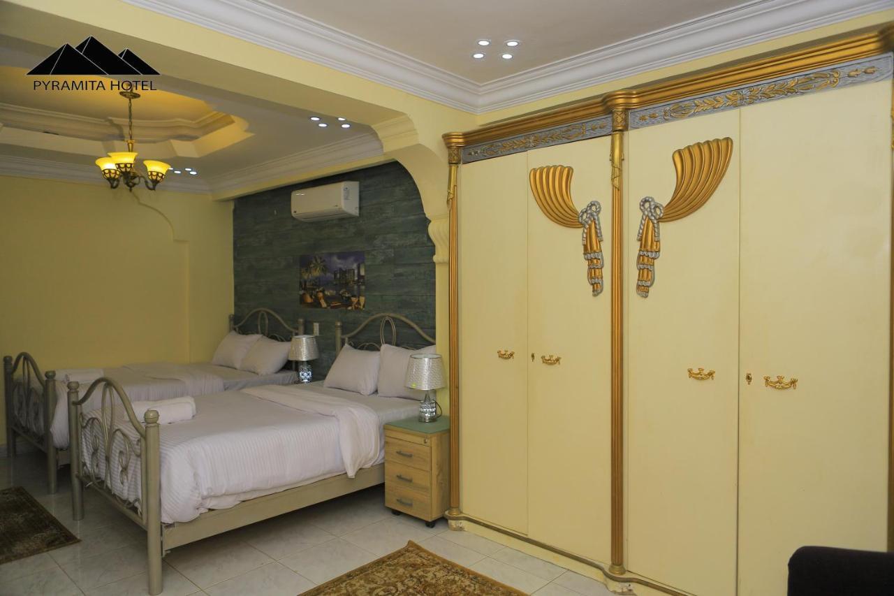 Pyramita Hotel Ghatati エクステリア 写真