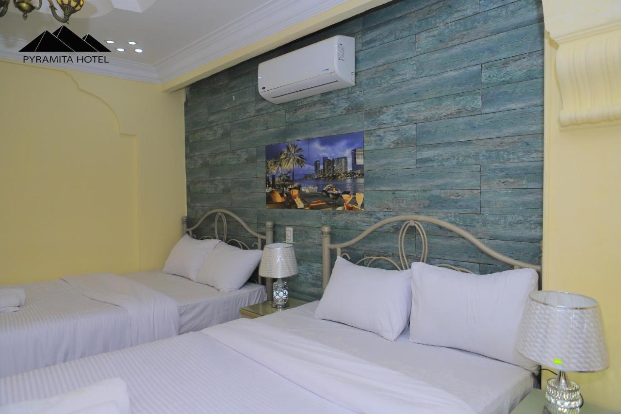 Pyramita Hotel Ghatati エクステリア 写真