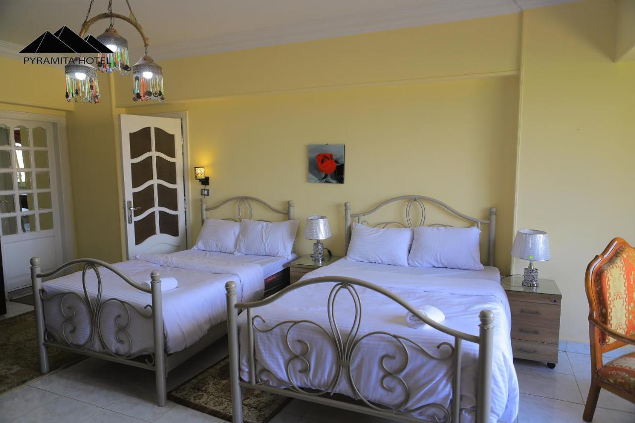 Pyramita Hotel Ghatati エクステリア 写真
