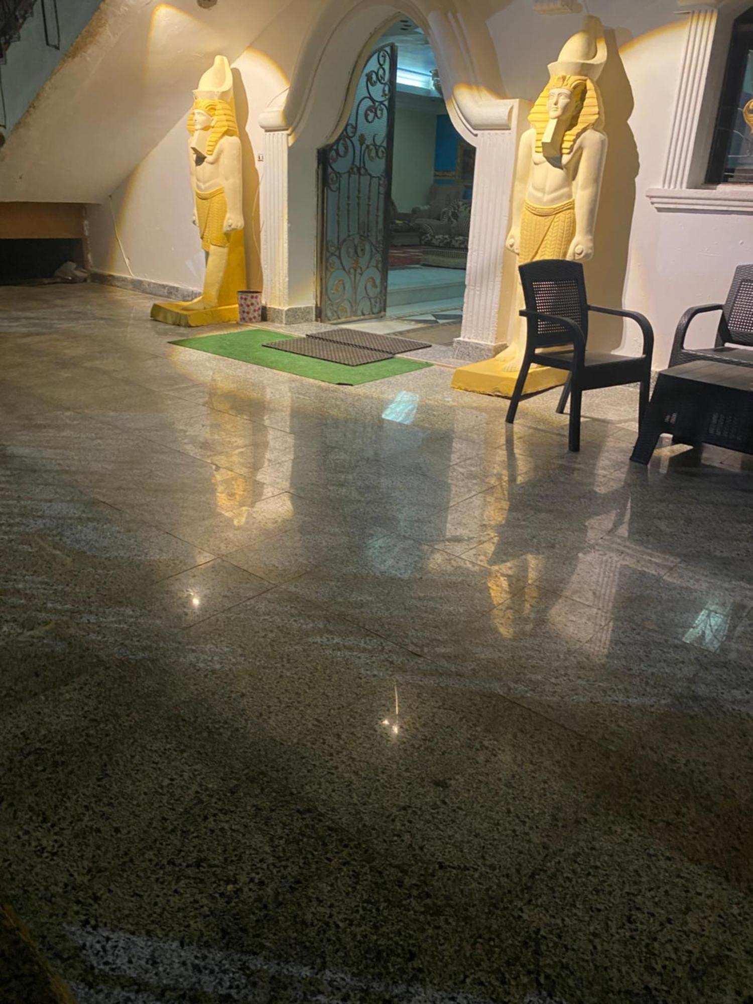 Pyramita Hotel Ghatati エクステリア 写真